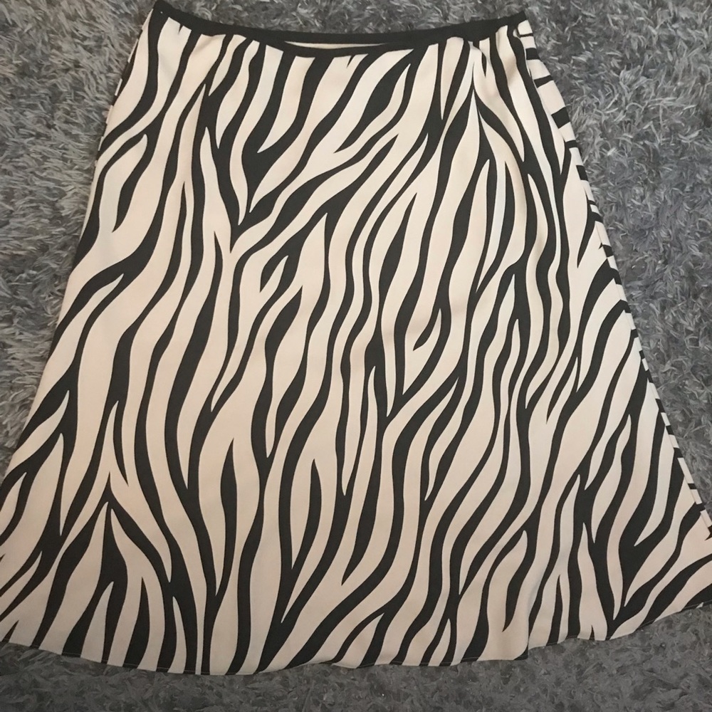Ann Taylor Animal Print skirt